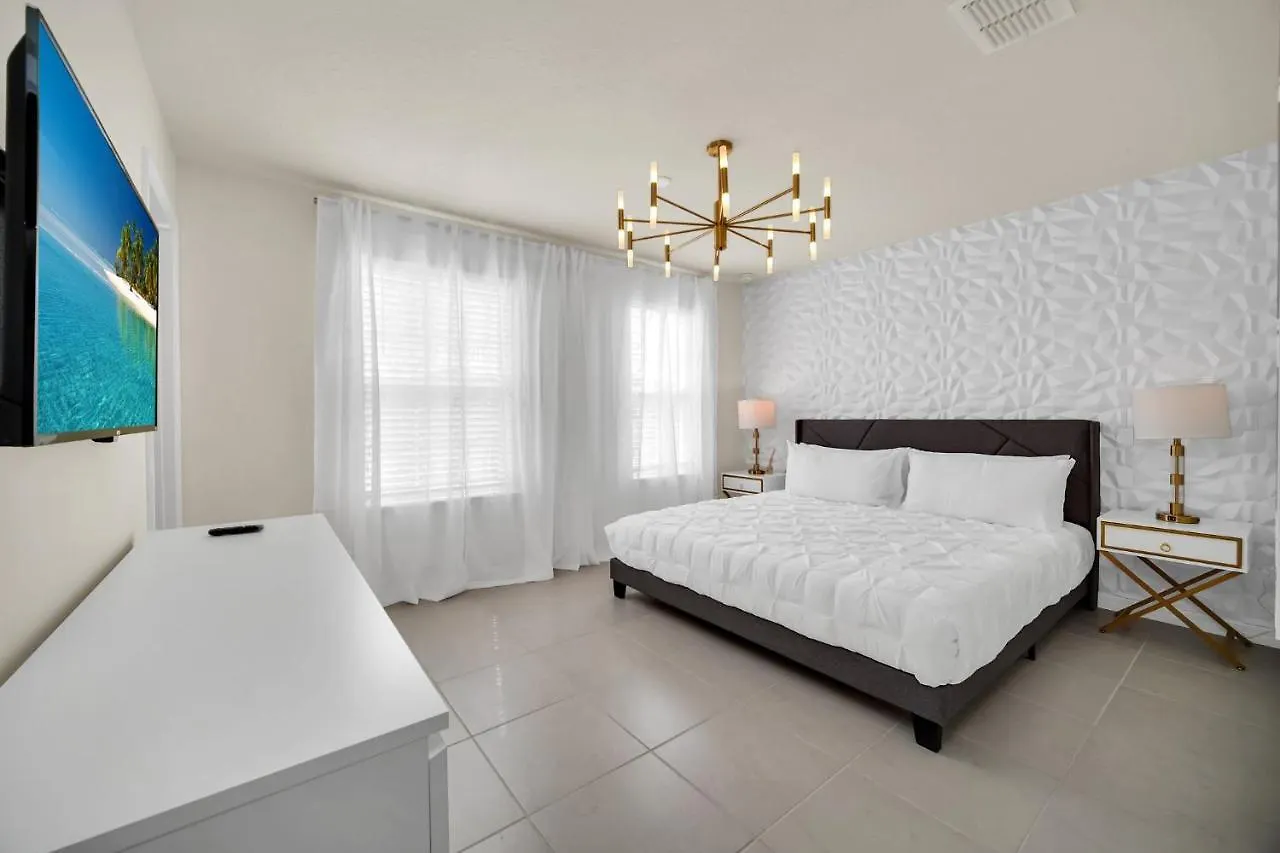 Windsor Island 10B 8B Villa Davenport